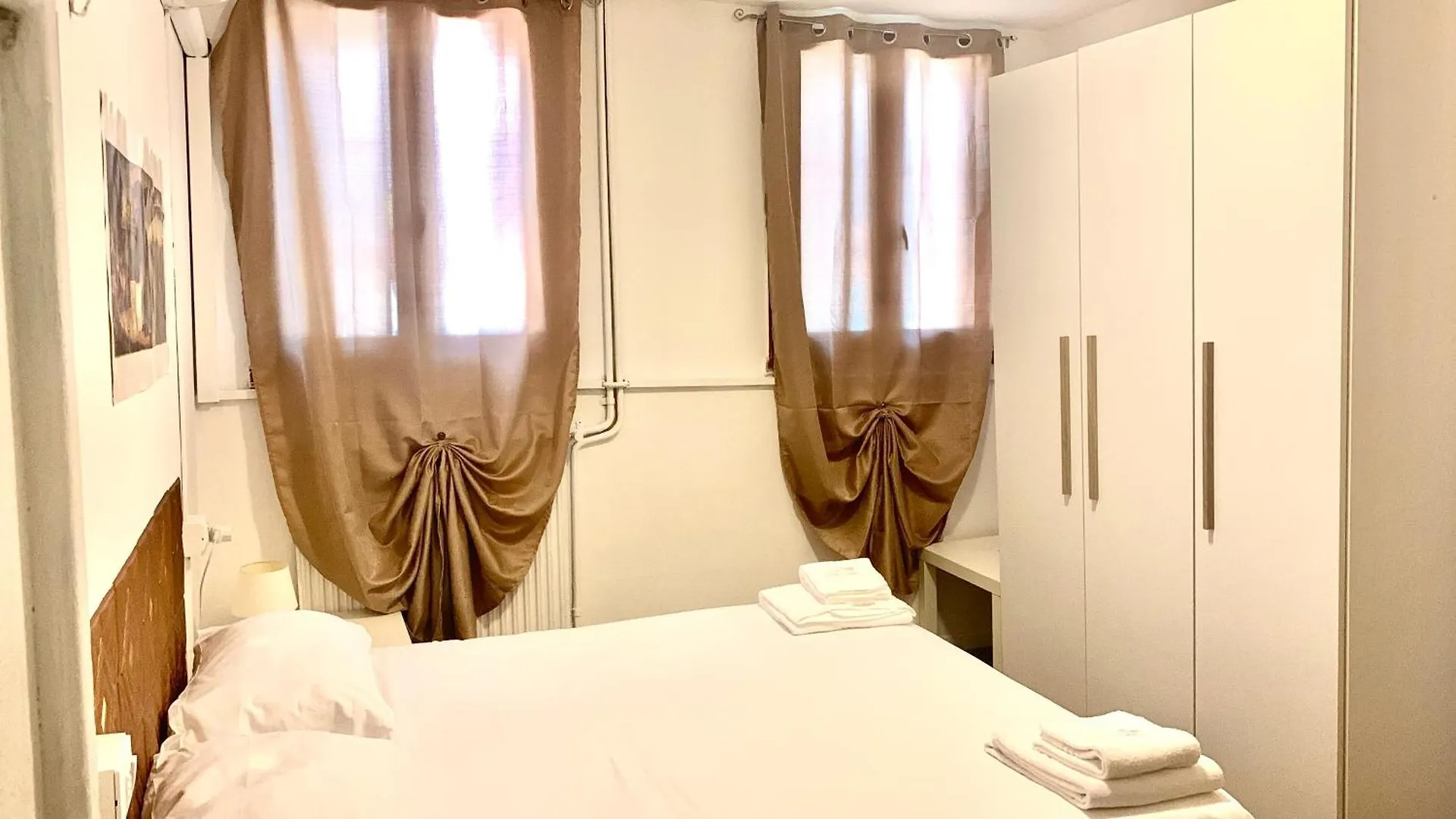 Venice B&B /Room With Private Bathroom 0*,  Italien